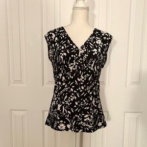 CHAPS by Ralph Lauren Floral Black and White Women's Top, Size Large